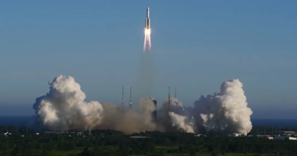 Liftoff of the Long March 5B from Wenchang, May 5, 2020.