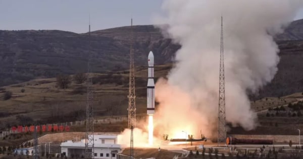 A Long March 6 kerolox rocket lifts off from Taiyuan Satellite Launch Center, Nov. 13. Credit: SAST